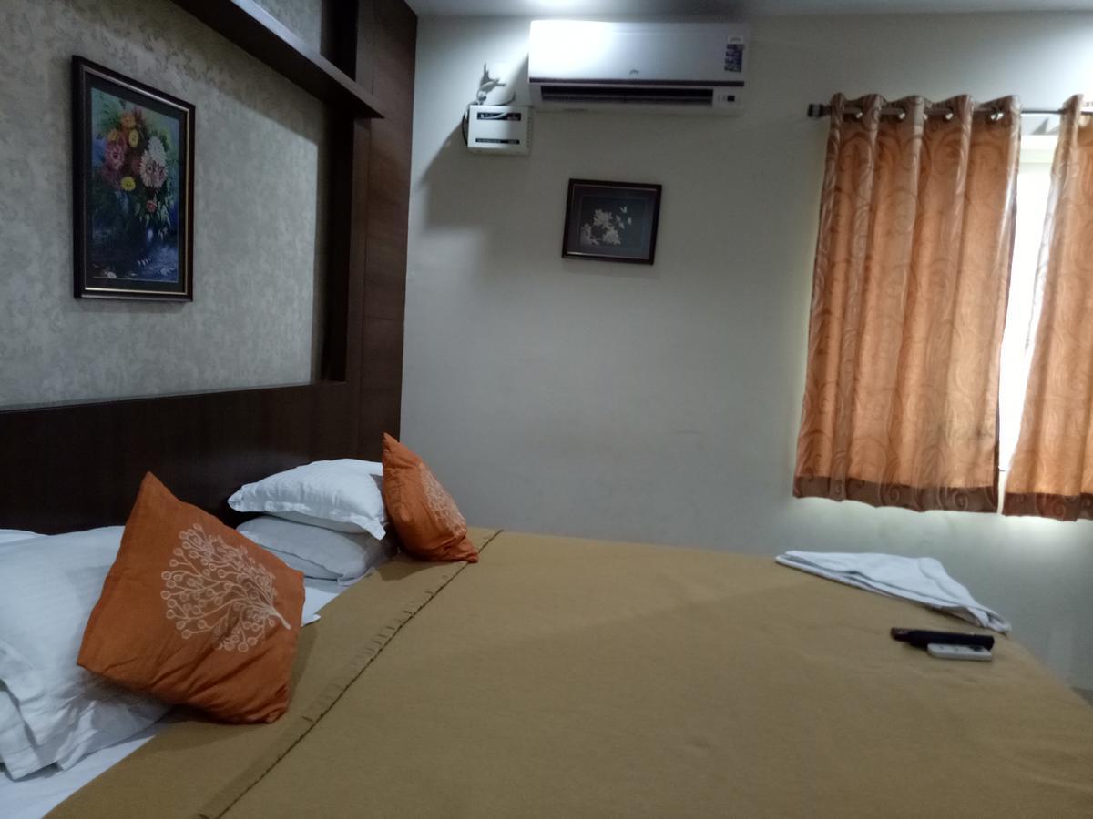 Hotel Deccan Park Хайдарабад Экстерьер фото