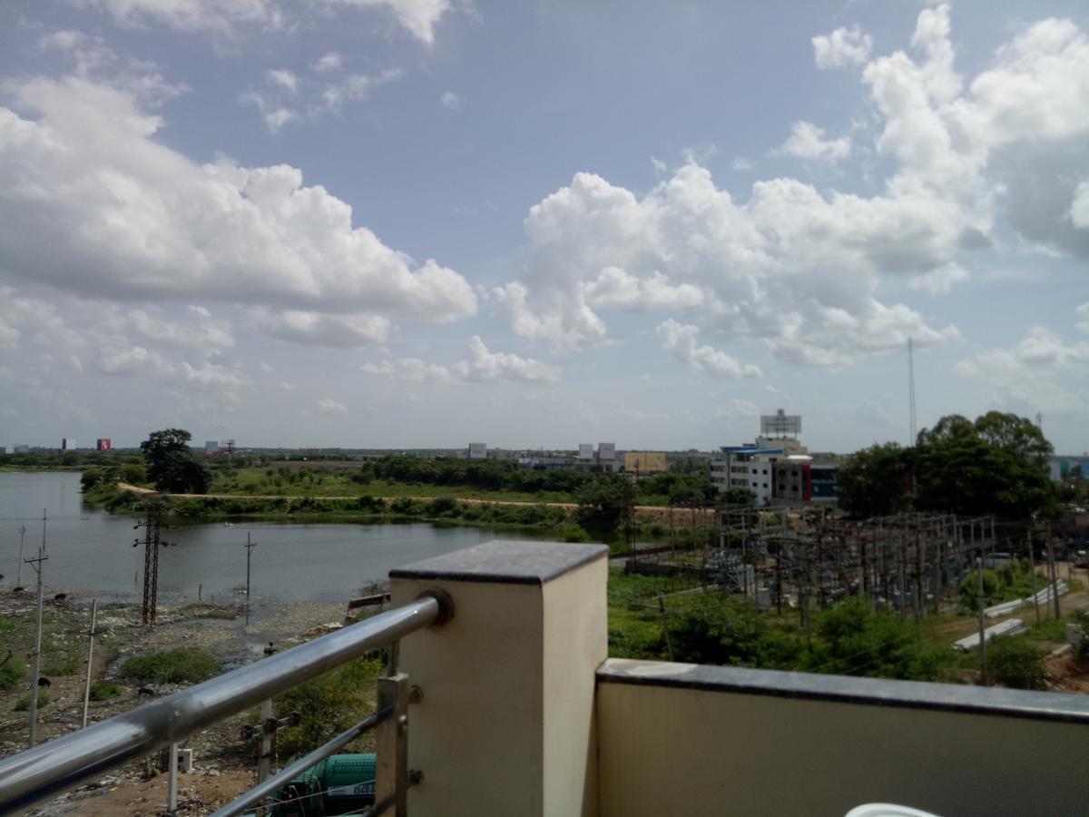 Hotel Deccan Park Хайдарабад Экстерьер фото