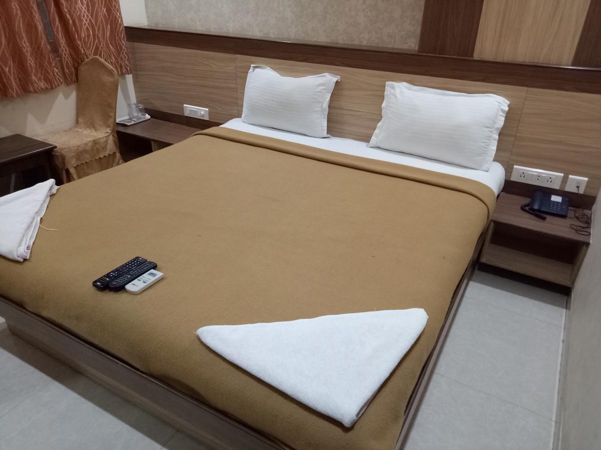 Hotel Deccan Park Хайдарабад Экстерьер фото