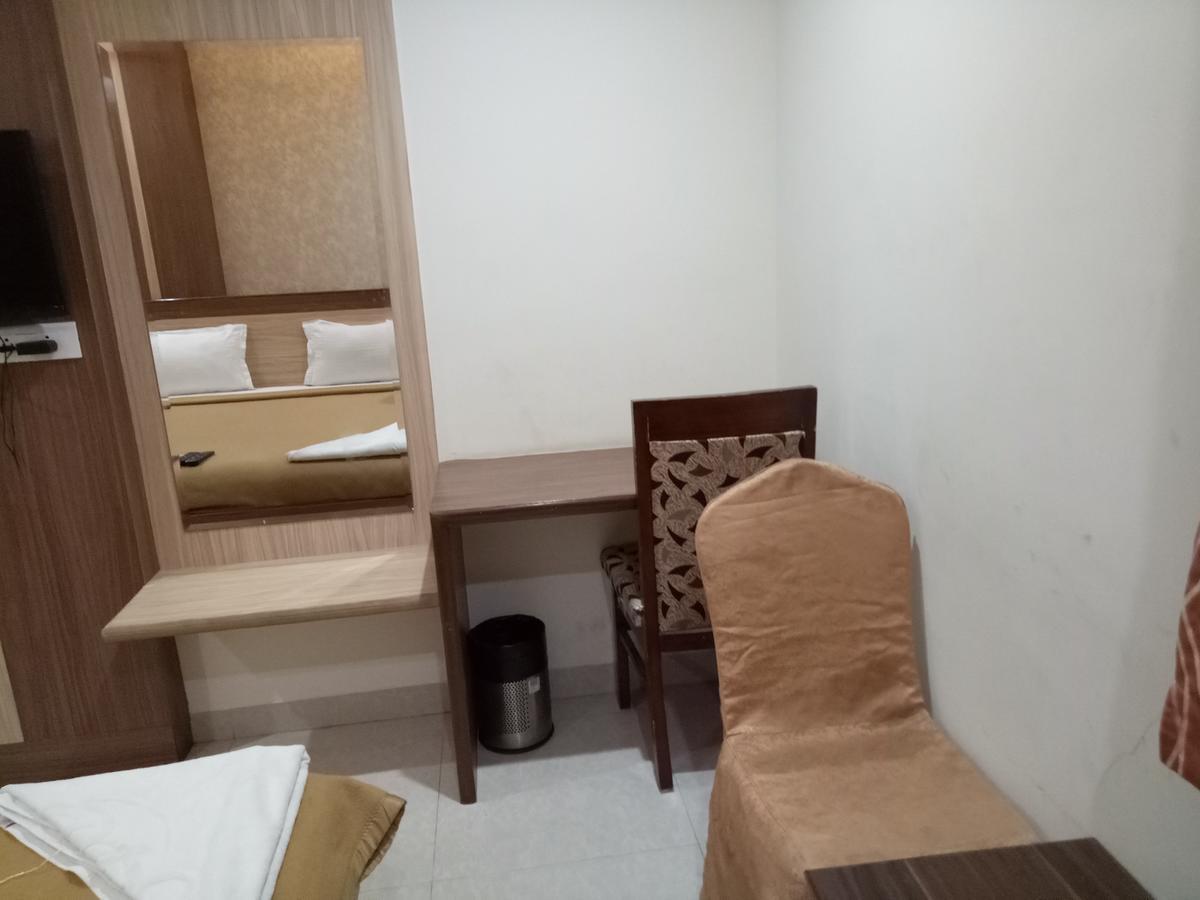 Hotel Deccan Park Хайдарабад Экстерьер фото