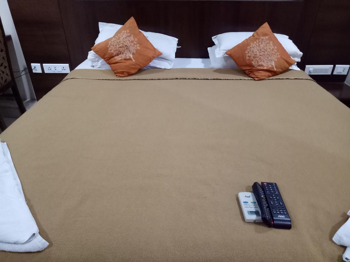 Hotel Deccan Park Хайдарабад Экстерьер фото