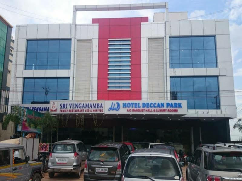 Hotel Deccan Park Хайдарабад Экстерьер фото